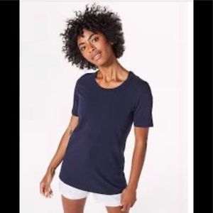 Lululemon Burgundy Tee (L)